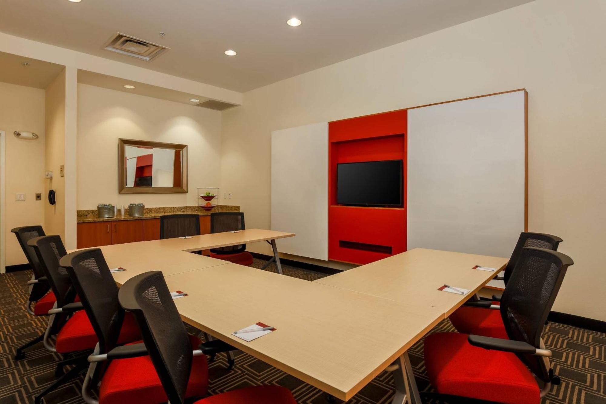 Towneplace Suites By Marriott Cheyenne Southwest/Downtown Area Екстер'єр фото